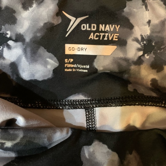 3 Pairs Of Assorted Adidas, Old Navy, And Pink By Victoria’s Secret Leggings - Picture 5 of 5